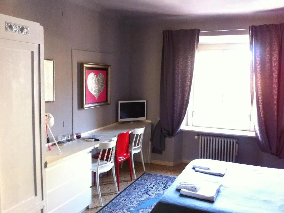 Residenza Navona Verona 3*,